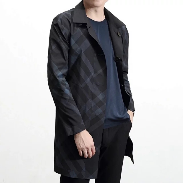 新式巴宝莉夹克外套惊艳亮相,再见波司登巴宝莉轻便夹克