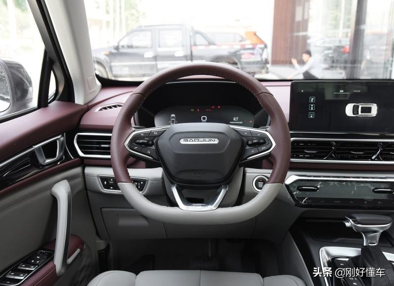 买新宝骏rs5还是宝骏360,新宝骏rs5300t二手车