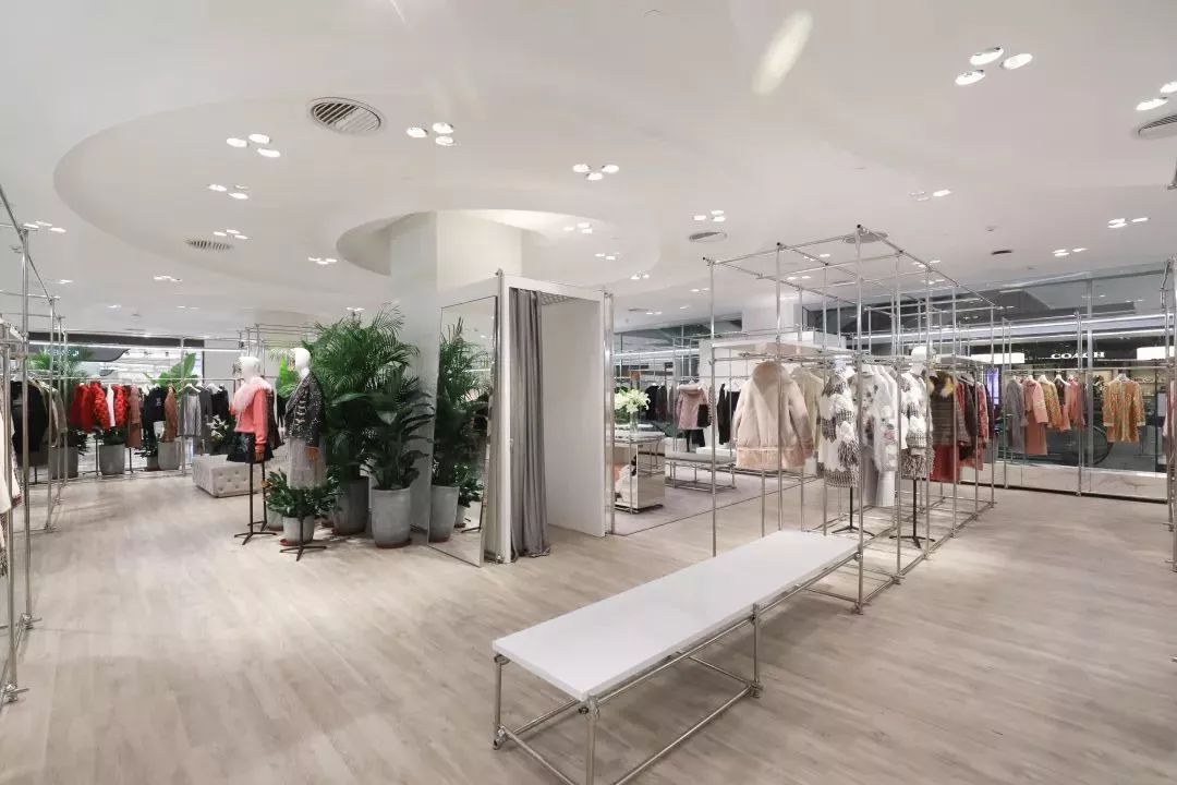 刘雯江疏影,江疏影刘雯同款服装品牌