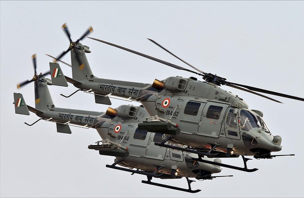 ah-6小鸟轻型直升机,武装型直11轻型直升机