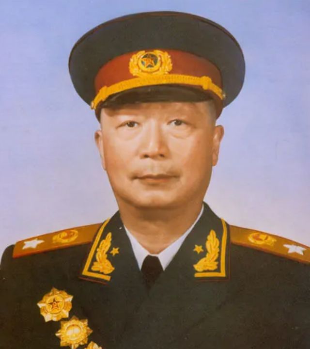 解放战争轰轰烈烈，为何贺龙却“销声匿迹”，授衔时仍成十大元帅