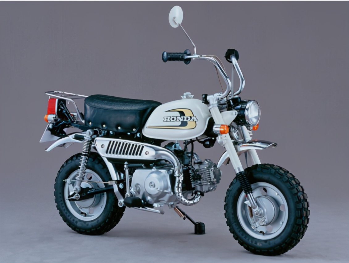 本田嘉陵摩托70cc复古,本田cb1100复古摩托