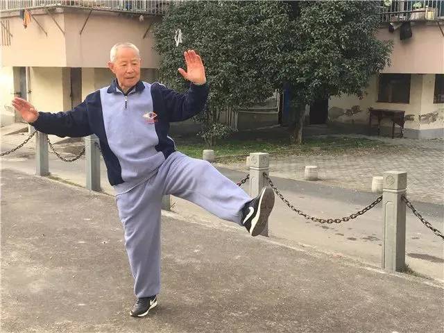 为什么练拳站不稳,练拳时如何平稳发力