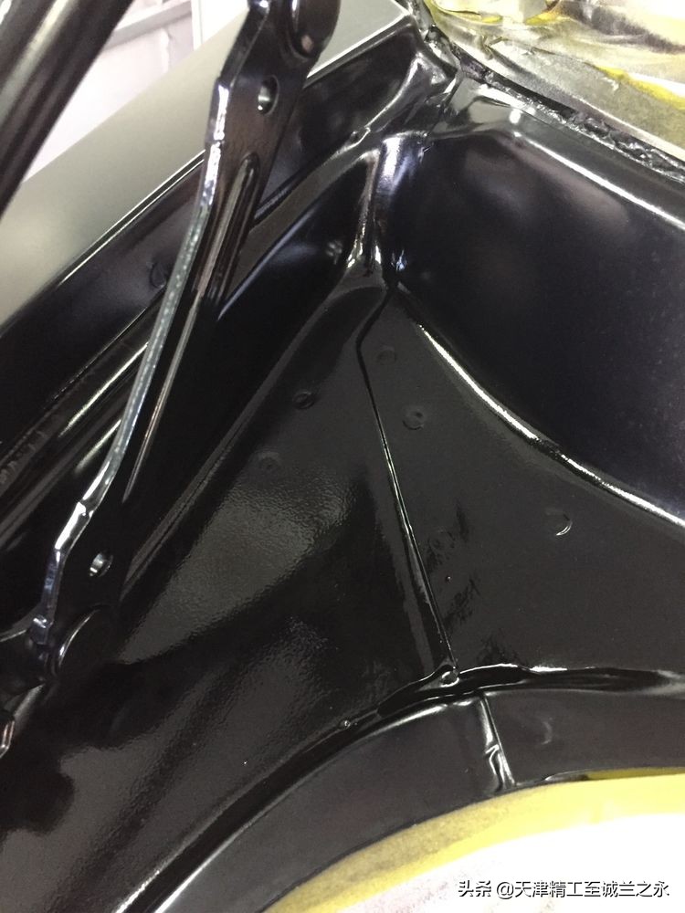 化州7哥翻新12代皇冠多少钱,11年丰田皇冠内饰翻新