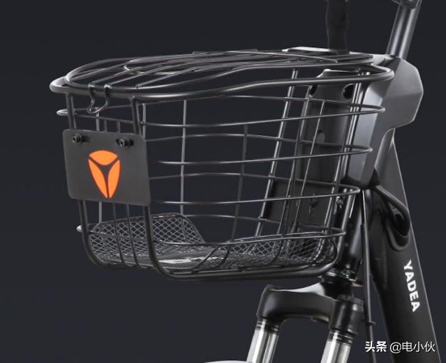 雅迪带篮子的新国标电动车,雅迪48v新国标电动车小金鼠