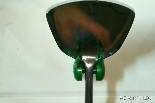 两种洗洁精能混合用吗,两种洗洁精混在一起有什么危害