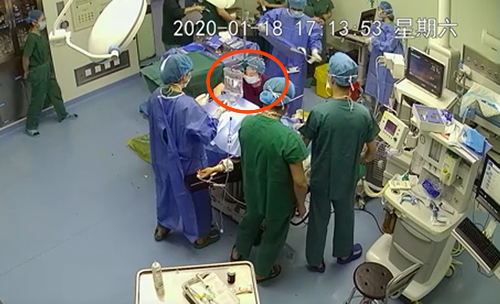 脐带脱垂助产士要负什么责任,脐带脱垂的孕妇助产士怎么做