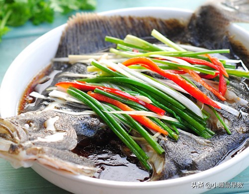 秘制鲜嫩入味清蒸多宝鱼做法,清蒸多宝鱼做法简单肉质鲜美滑嫩