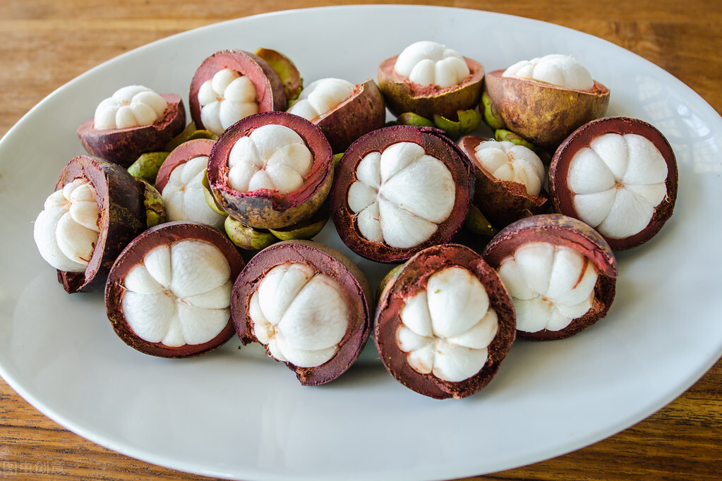 山竹果肉中心是透明的能吃吗？山竹里面黄的屎一样-壹健康经验