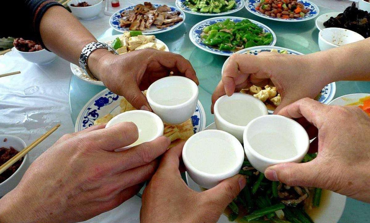 楂樹环鍥炴敹鐑熼厭搴楃殑鐚吇,涓轰粈涔堢儫閰掑簵鍥炴敹閰掔洅