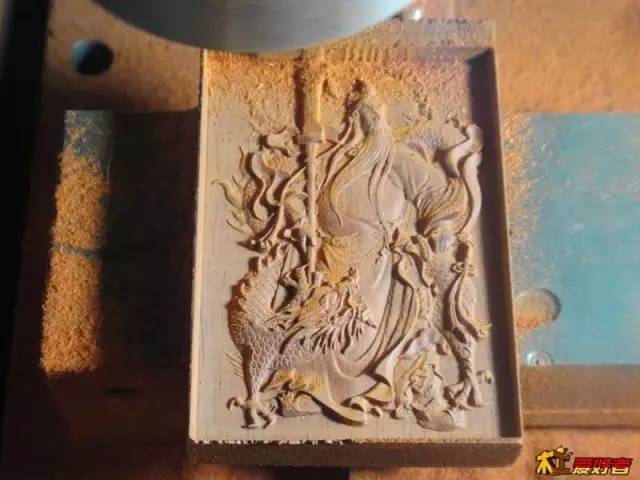 植入机械,机器雕刻好做吗