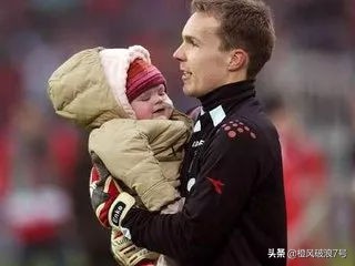 天下足球十大煽情文案经典语录,天下足球一生一队一人一城文案