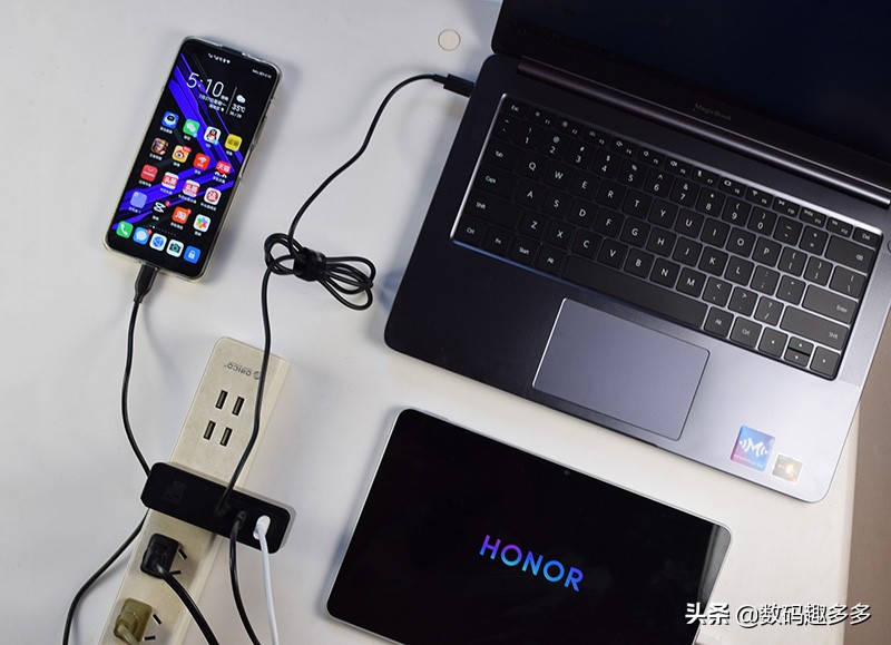 华为小米苹果快速回血好伴侣，120W倍思GaN上手