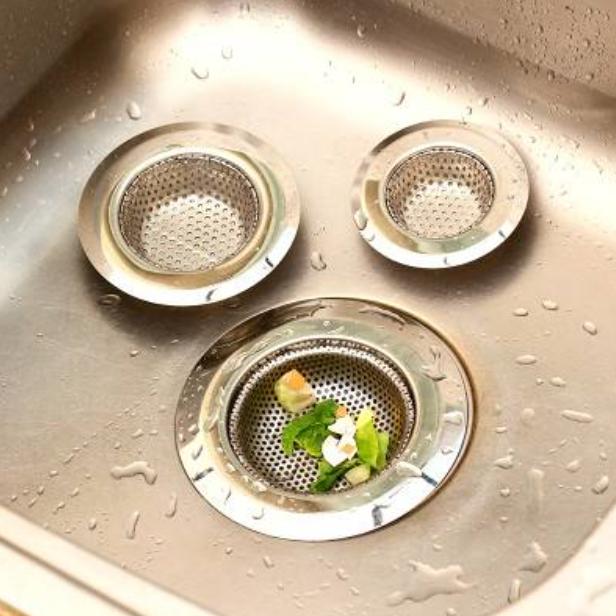 如何预防下水道被油污堵住,下水道油污堵塞可以用热水冲吗