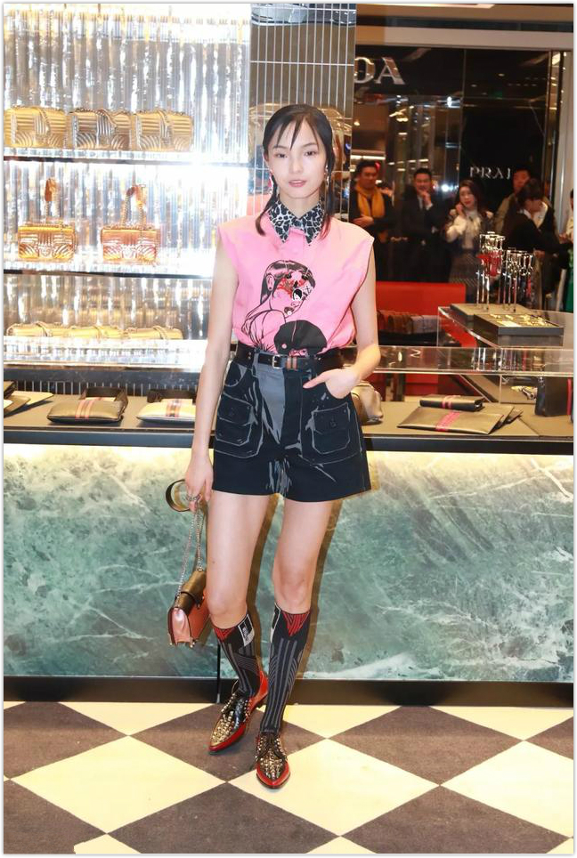 长腿女生穿长筒袜,长筒袜学院风秋冬