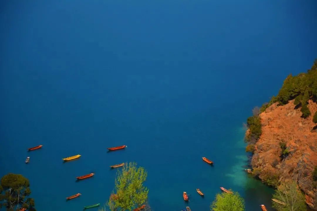 泸沽湖天空之镜怎么去,泸沽湖哪里有天空之镜