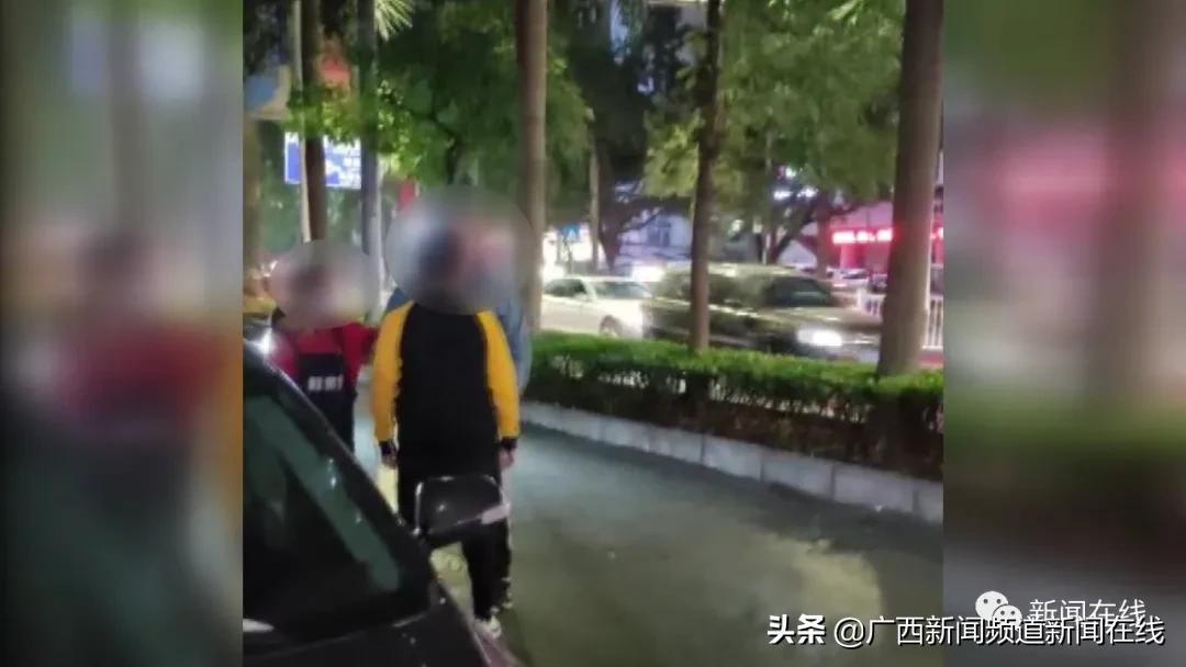 男子当街踢死小猫确认死亡后离开,广西男子一脚踢死小猫后续