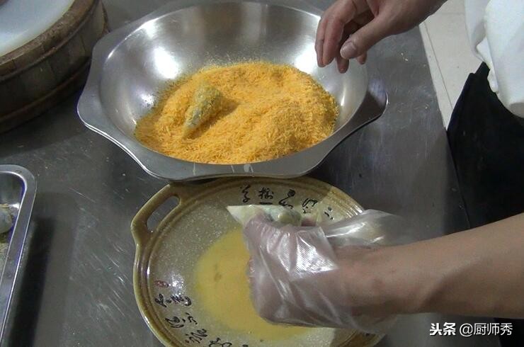 韭菜别只拿来包饺子,韭菜香菇饺子最好吃的做法