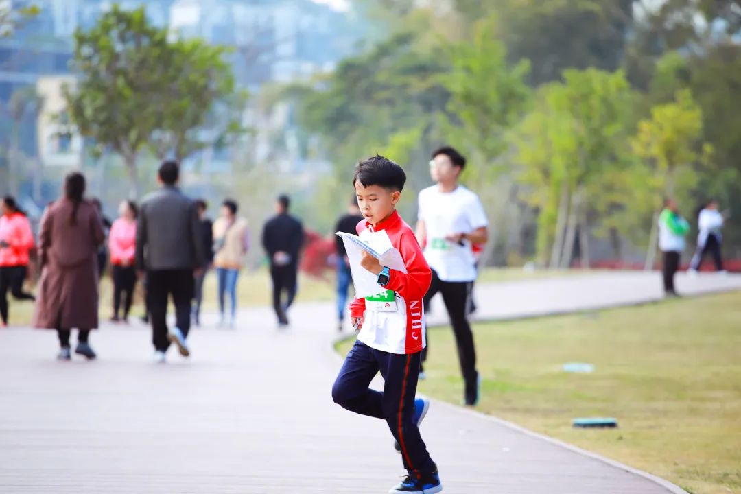 让孩子爱上运动终身受益,孩子有一项热爱的运动真好