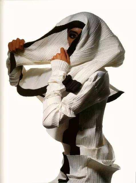 三宅一生魅力,三宅一生乔布斯