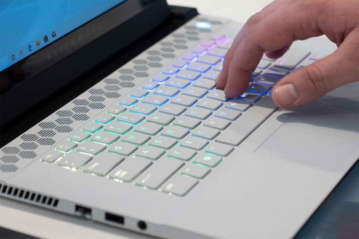 外星人m15r2扬声器没声音怎么设置,外星人笔记本m15跟m17r2的区别