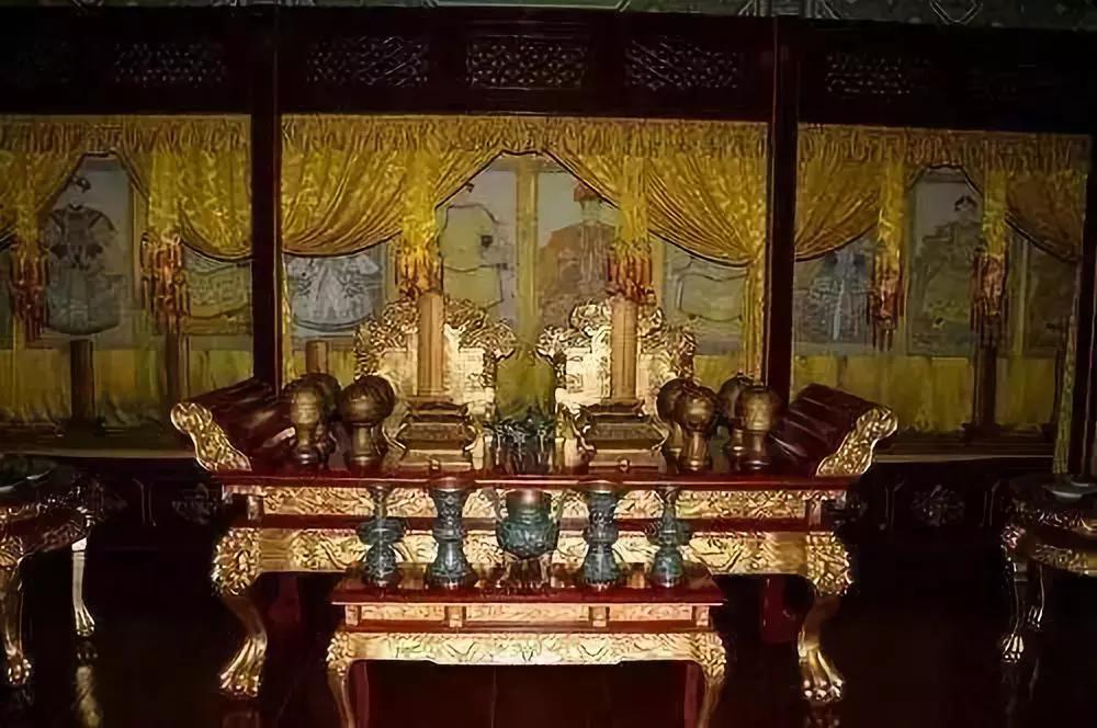 世界上最奢华的宫殿是什么宫殿,世界上现存最大最完整的木质宫殿