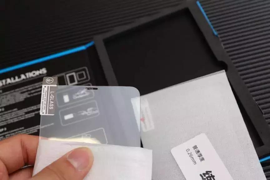 苹果钢化玻璃膜推荐防尘,苹果手机怎么样自己揭下钢化膜