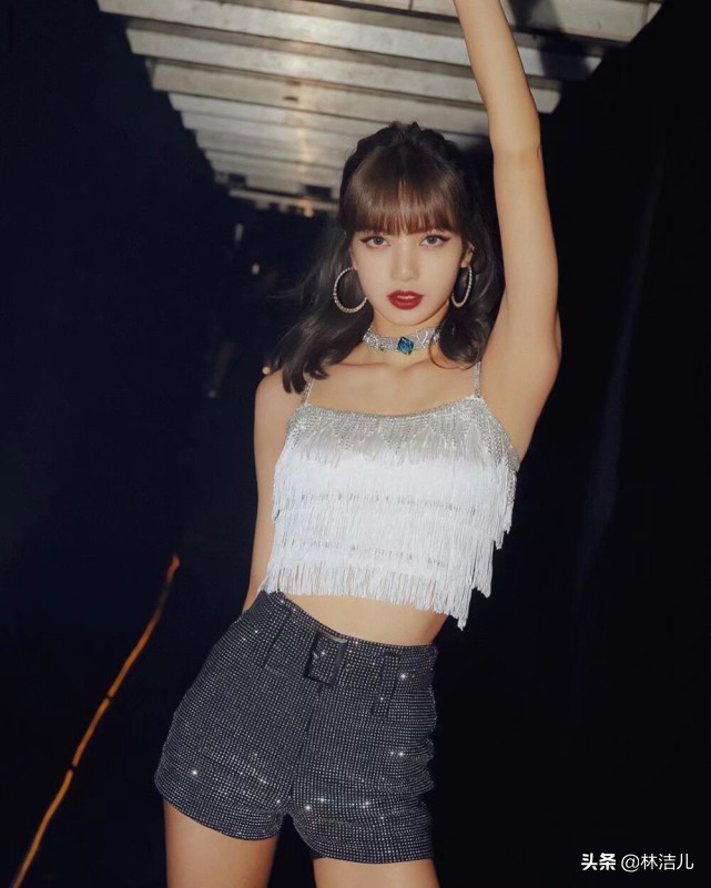 关晓彤lisa惊艳美图,lisa和关晓彤谁更好看