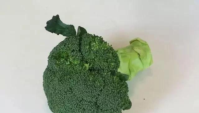 西兰花焯水能去除脏东西吗,用什么把西兰花的脏东西整出来