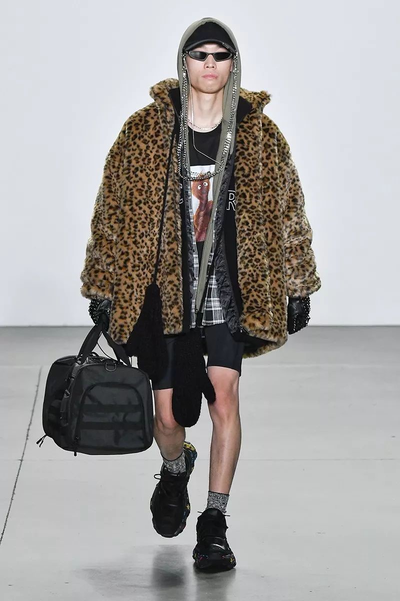 国潮品牌太平鸟,国潮太平鸟和花木兰合作