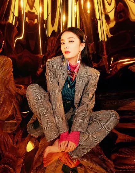 永不淘汰的格纹元素,格纹重塑经典复古摩登风强烈来袭