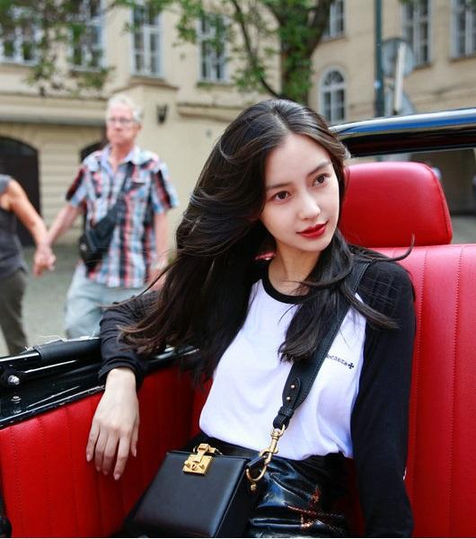 杨颖同款dior包尺寸,angelababy有哪些迪奥的包包