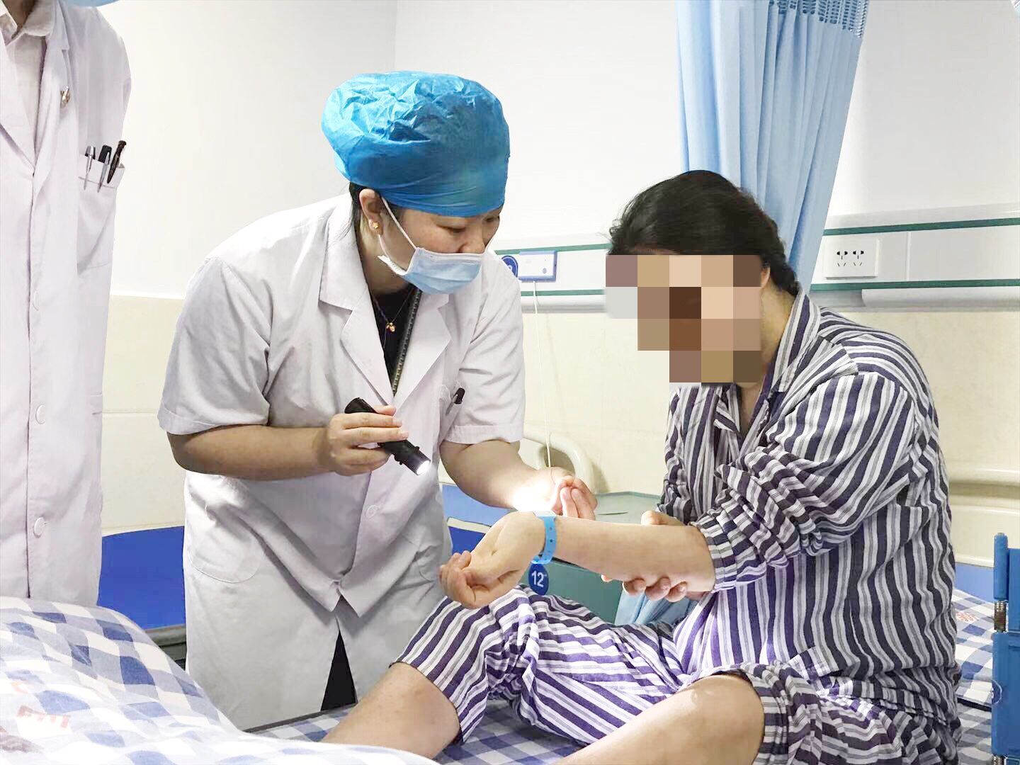 银屑病患者夏季注意什么,银屑病患者五一出游