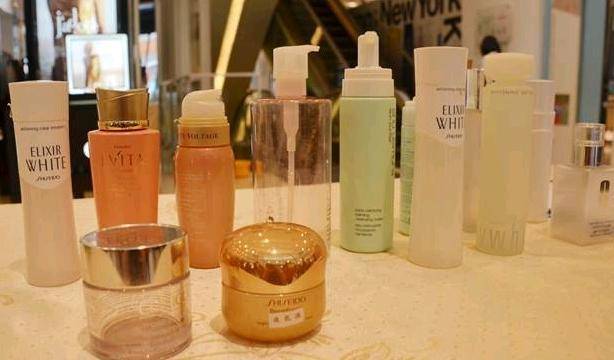 舒缓修复肌肤精华水,精华水抗老修复