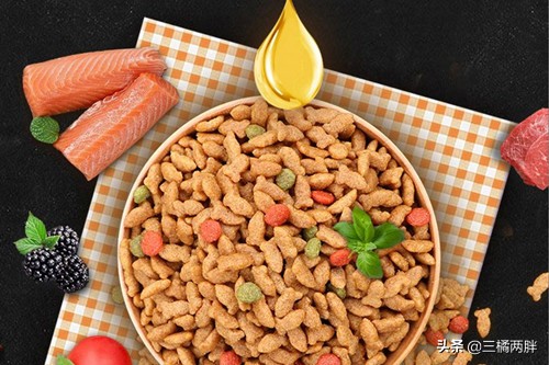 猫咪泪痕红褐色怎么用湿纸巾擦拭,猫咪眼屎用湿纸巾擦不掉