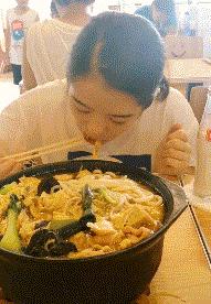 今天过来按脚,恰巧碰见了前女友,我该怎么化解尴尬呢?哈哈哈