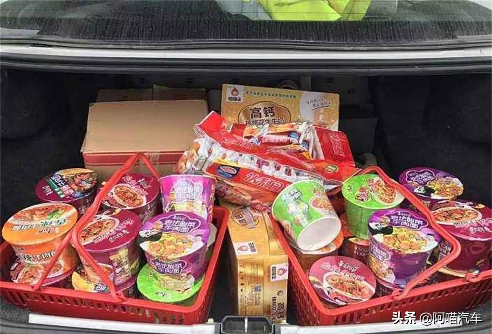 新手上高速需要带什么东西,跑高速长途带什么吃的比较好