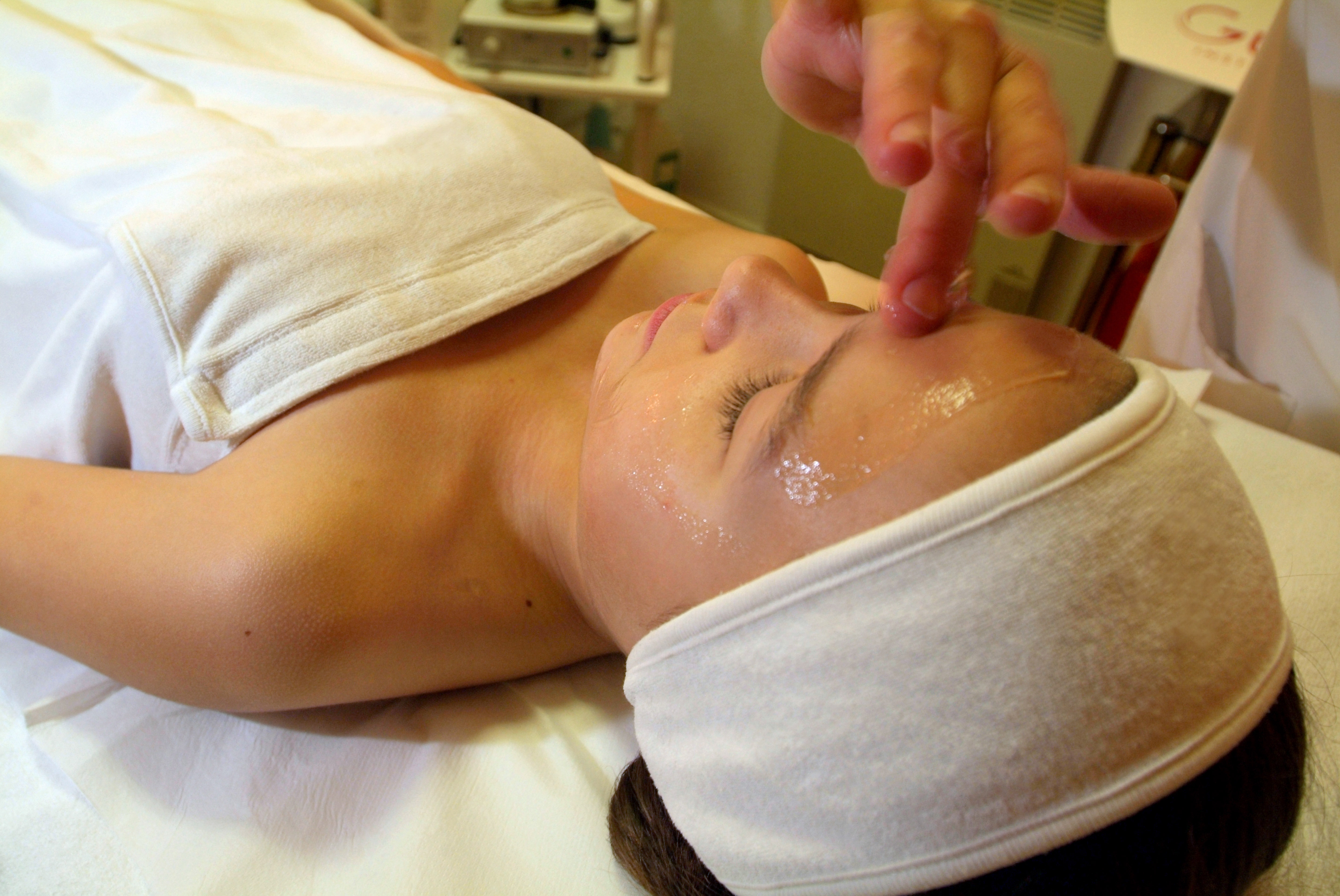 产后艾灸熏蒸有必要做吗,产后不能受凉和吹风的原因