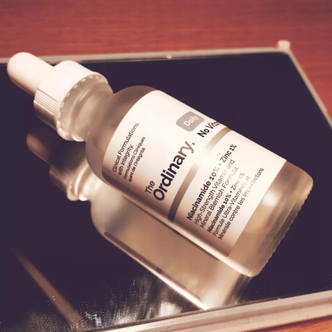 用了这七款美白精华，我终于白成了一道光~