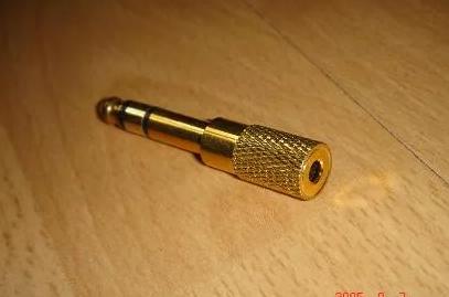 电钢琴怎么和声卡连接,电子琴如何连接声卡图解