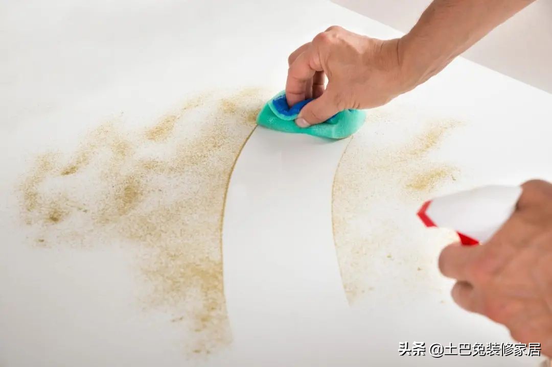 两夫妻的第1套房，榻榻米落灰、冰箱门打不开、下雨地漏反味…