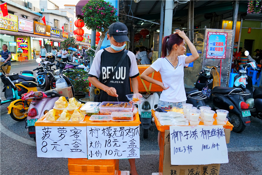 北海旅游，鲜榨果汁6块深海鲍鱼1.2元，东北大哥为何在此居住30年