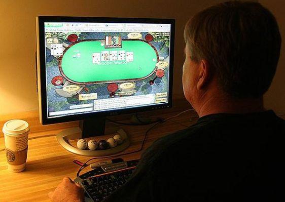 发现家人网上赌博怎么办,发现家人赌博成瘾后怎么样阻止他