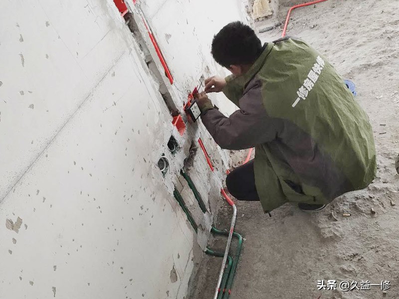 自家没电邻居家有电该怎么办,电表有电家里没跳闸但是就是没电