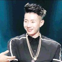 药水哥rapper中国新说唱现场,中国新说唱药水哥场外直播视频