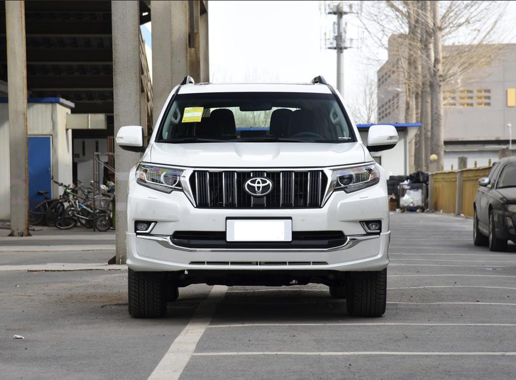 月薪8000，养一辆丰田普拉多压力很大吗？一年多少花销？