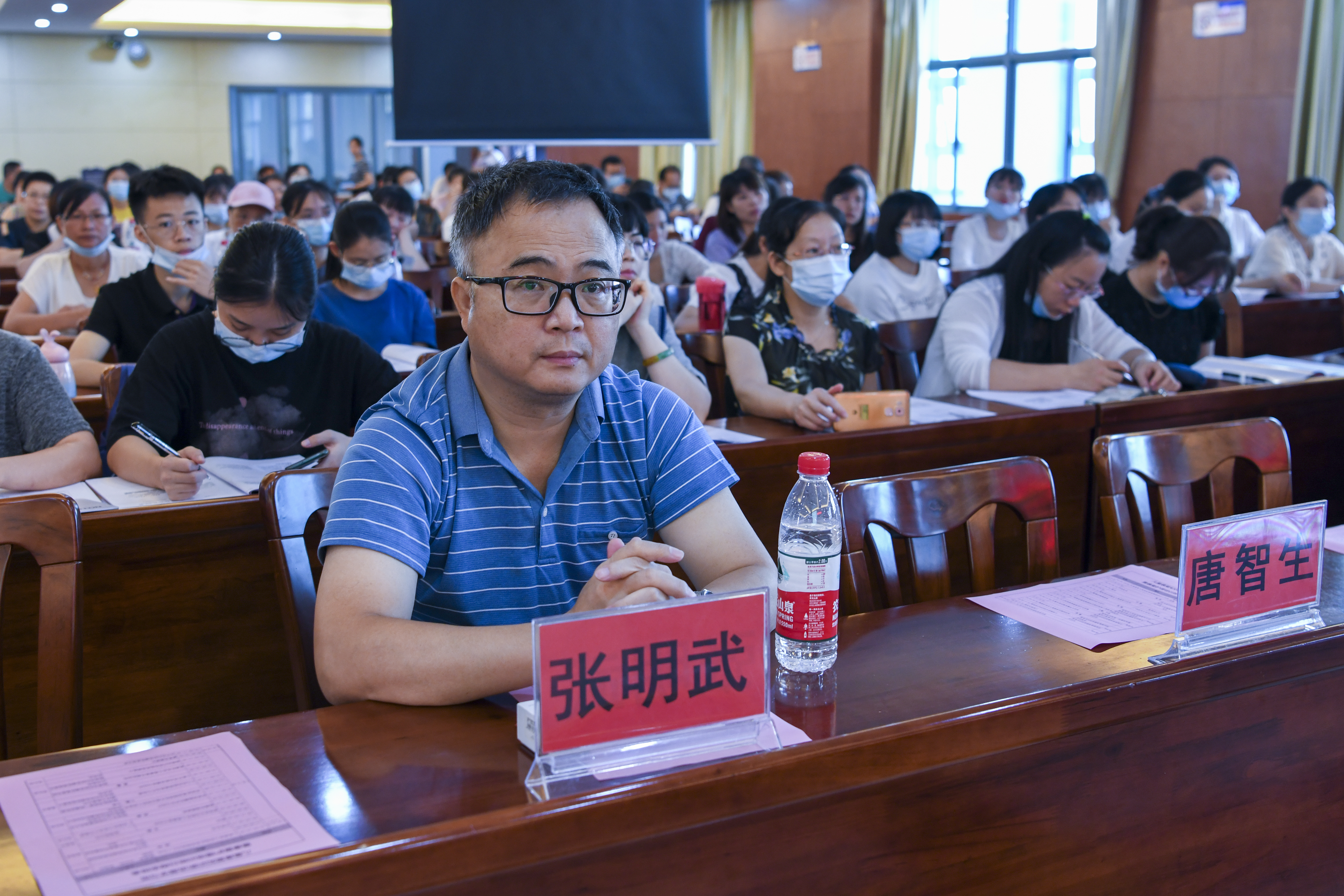 不忘初心牢记使命守护百姓健康,牢记初心守护人民健康党日活动