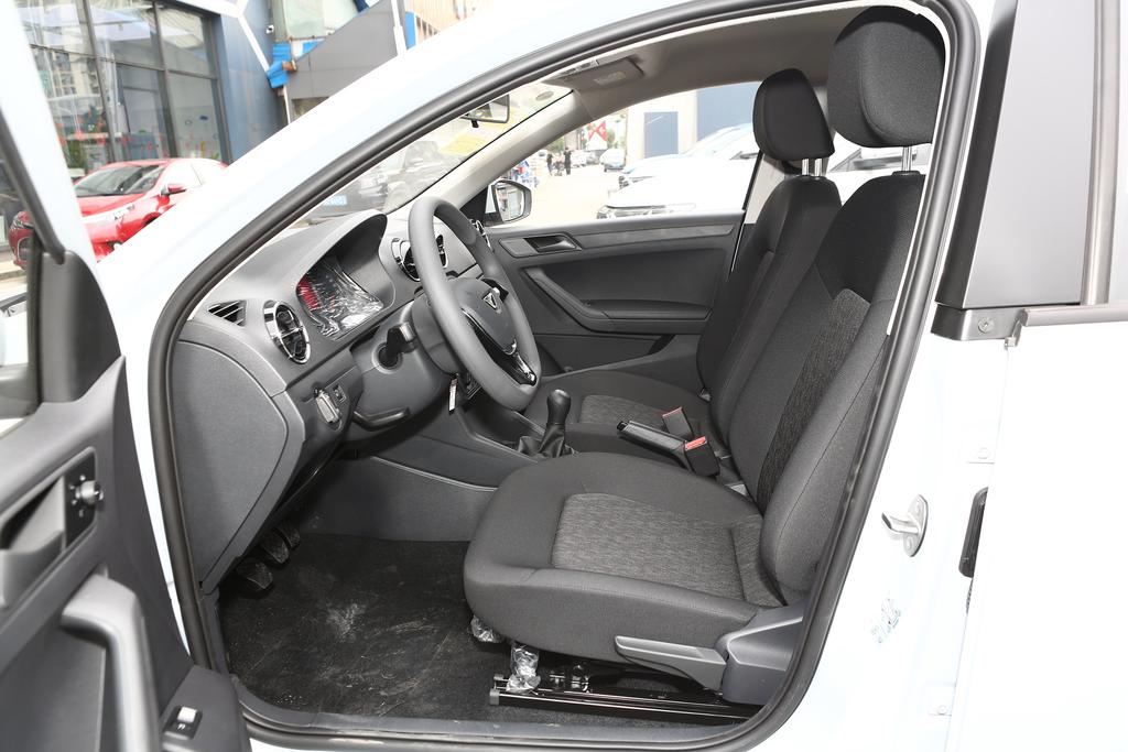 捷达优惠活动随时享,捷达年中狂欢购车节送豪礼