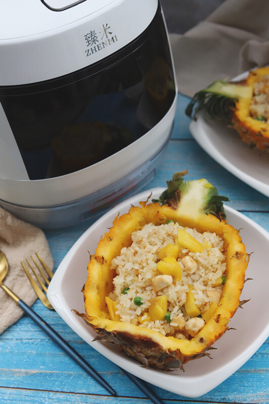 菠萝季节必吃的食物,菠萝季节到了少不了一顿菠萝饭