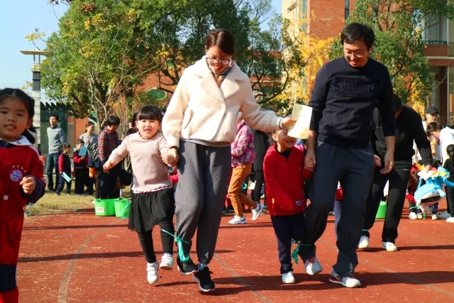 运动为主题的儿童绘本亲子表演,绘本亲子运动会